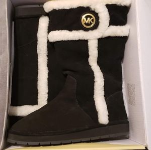 Brand new Michael kors winter tall boot II 10M